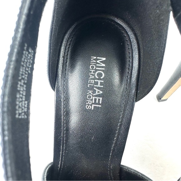 Michael Kors Clara Heel 7.5 Black Leather Peep Toe Zip Up Womens Shoes - Picture 3 of 11